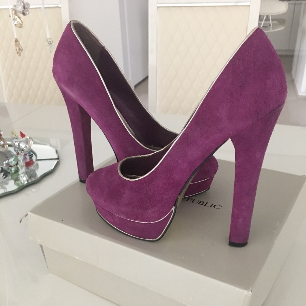 STEVE MADDEN SUEDE PLATFORM HEELS SHOES 7,5
